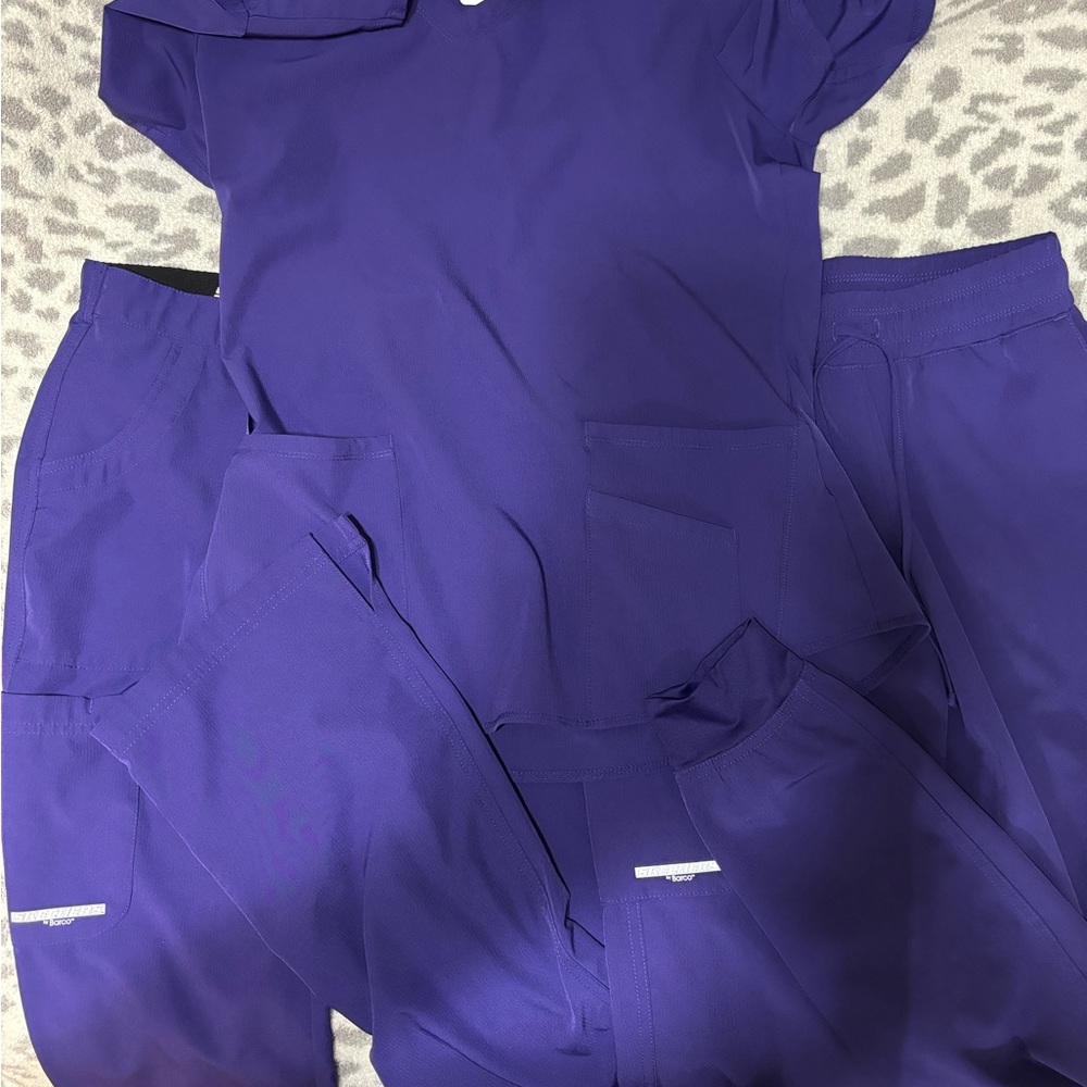 Skechers Womens scrubs